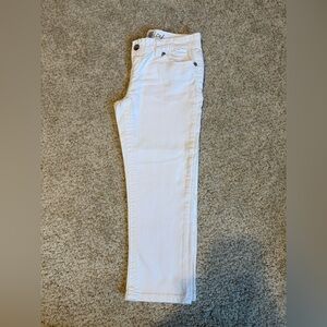 Maurice's white womens capri's